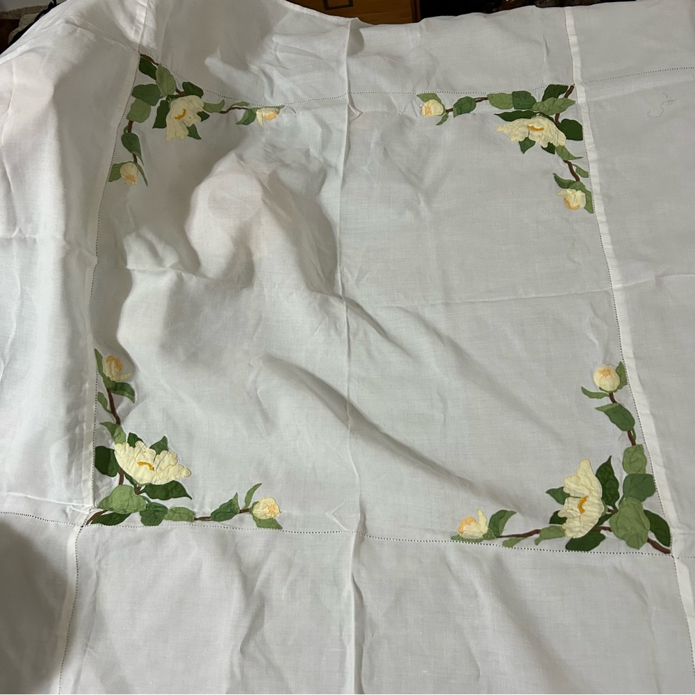Vintage magnolia applique tablecloth